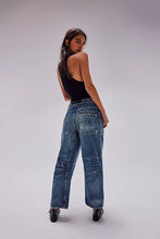 Load image into Gallery viewer, FREE PEOPLE- MOXIE LOW BARREL JEAN
