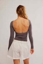 Load image into Gallery viewer, FREE PEOPLE-LOW BACK SEAMLESS L/S
