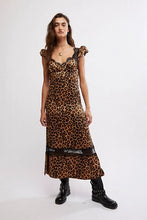 Load image into Gallery viewer, FREE PEOPLE- FOOLISH HEART PRINTED MIDI
