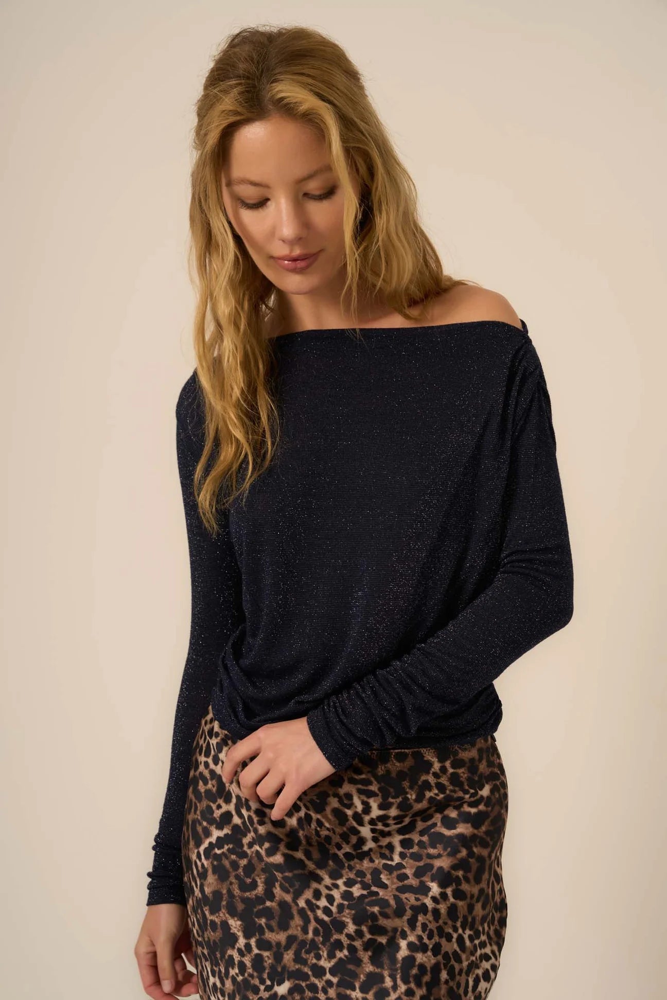 PROJECT SOCIAL T-FEELING IT OFF SHOULDER LUREX LS DARK NIGHT