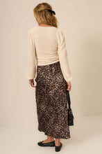 Load image into Gallery viewer, PROJECT SOCIAL T-RAINA RUCHED FRONT CHENILLE V NECK EGGNOG
