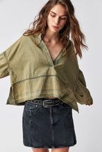 Load image into Gallery viewer, FREE PEOPLE-JUDE DENIM PULLOVER
