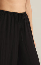 Load image into Gallery viewer, Z SUPPLY-SOLEIL PANT BLACK
